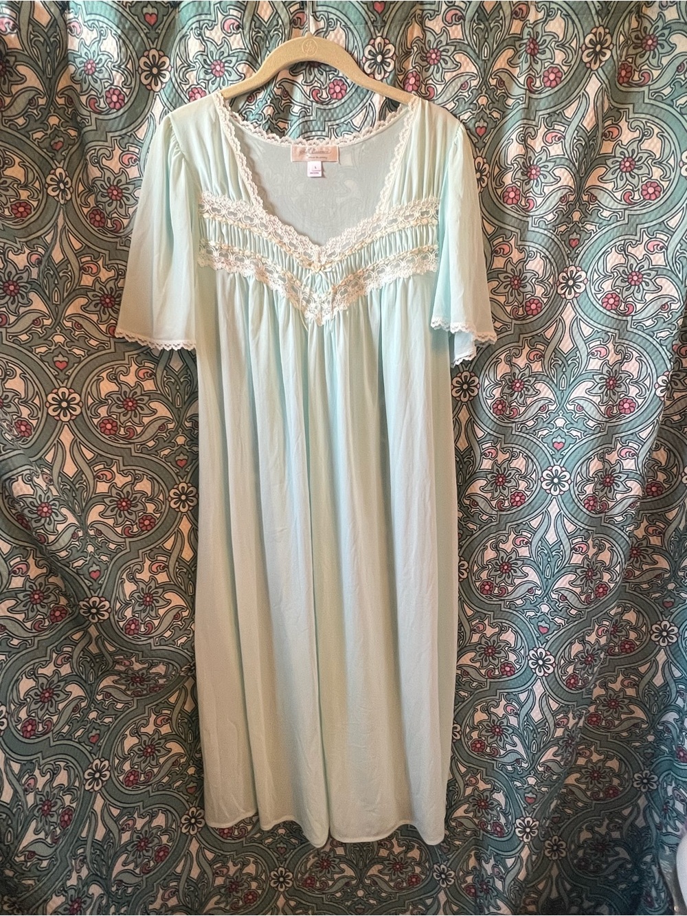 Light Mint Lace-Trim Nightgown – Women's Soft Sleepwear